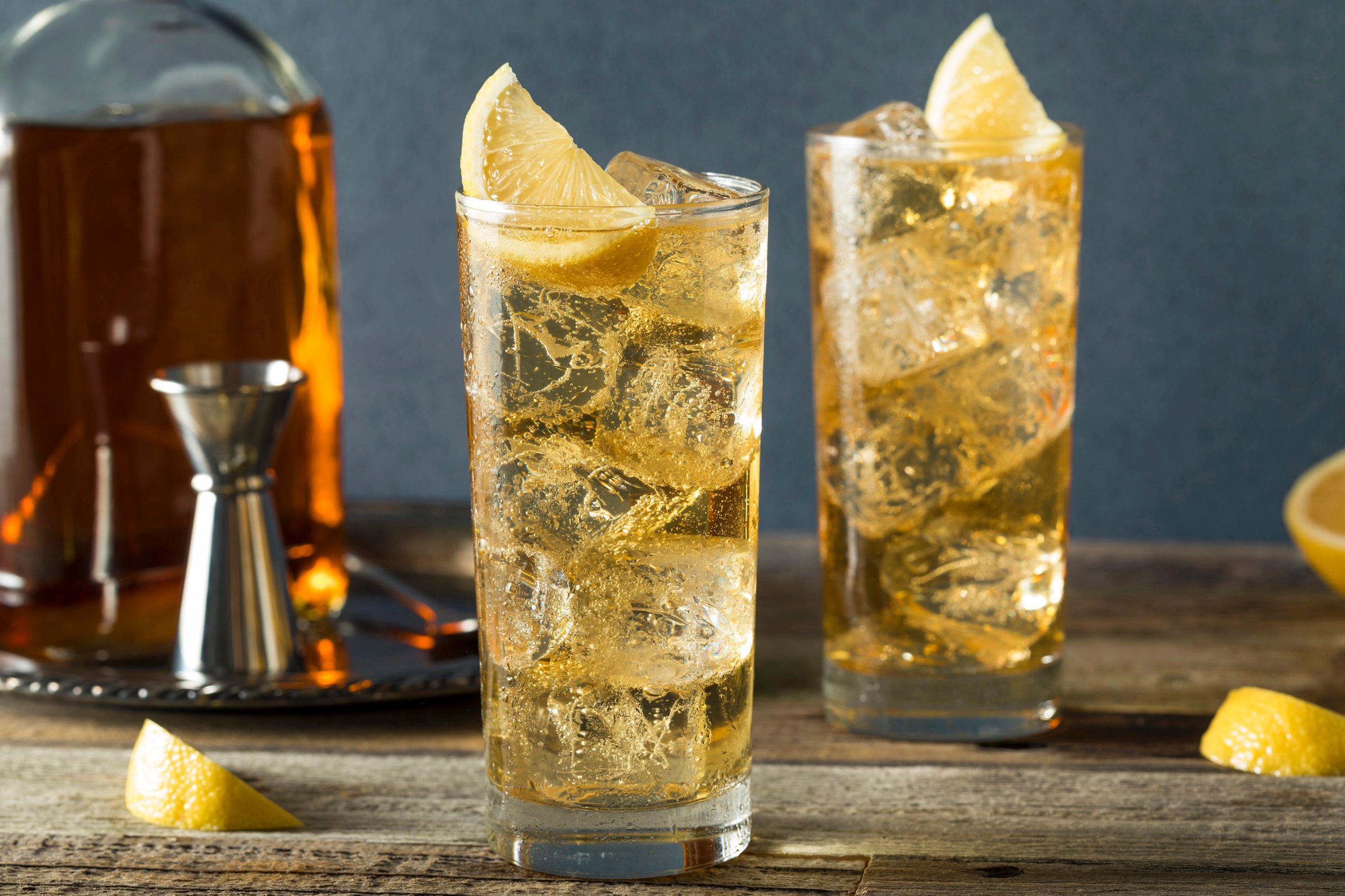Bourbon ginger beer highball with lemons